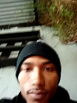 slimmydaddy69 online show from April 24, 5:43 am