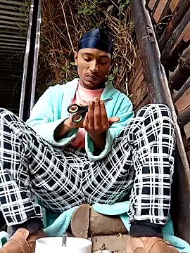 slimmydaddy69 online show from April 19, 7:52 am