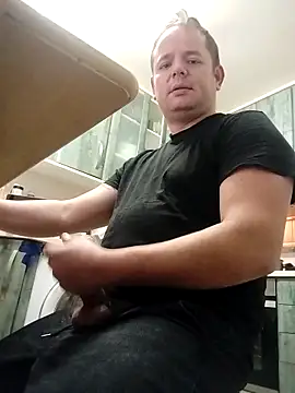 lobito1997 online show from January 17, 8:39 am