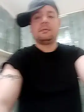 Snapshot of lobito1997 chatting on February 23, 1:27 pm lobito1997 online show from February 23, 1:27 pm