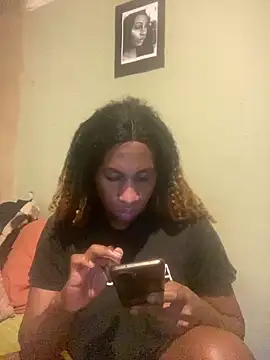 Moorella1 online show from April 6, 6:03 am