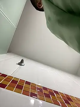 Juanes432 online show from February 19, 8:05 pm