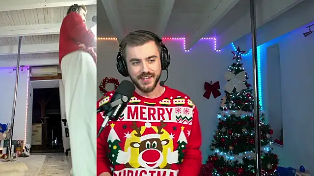 Snapshot of Mikev chatting on December 19, 7:07 pm Mikev online show from December 19, 7:07 pm