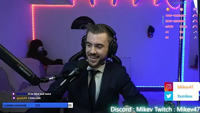 Snapshot of Mikev chatting on September 22, 6:07 pm Mikev online show from September 22, 6:07 pm