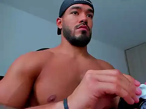 Alexander Martines online show from April 18, 7:07 pm