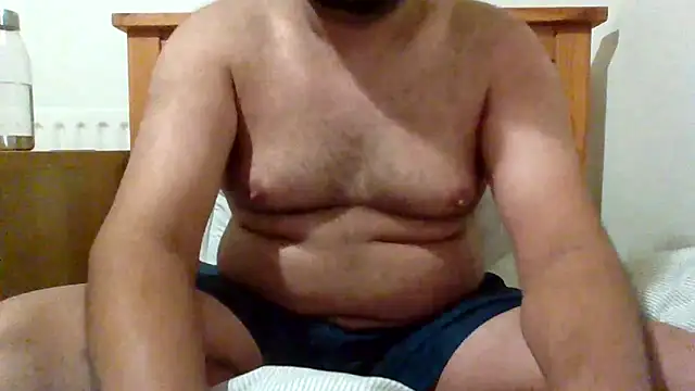 whoreboi98 online show from April 16, 9:26 pm