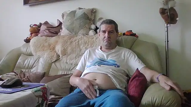 Lutzi1 online show from December 6, 11:00 am