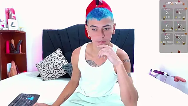 Snapshot of _snopyy_ chatting on October 27, 7:49 pm  snopyy  online show from October 27, 7:49 pm