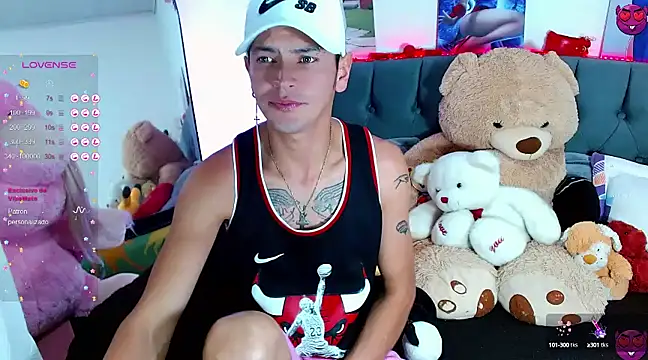 Snapshot of _snopyy_ chatting on February 27, 7:47 pm  snopyy  online show from February 27, 7:47 pm