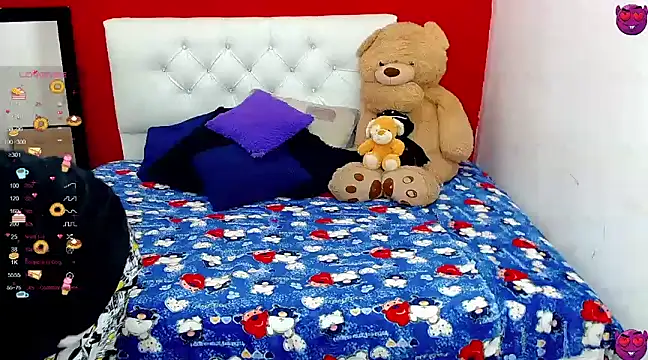 Snapshot of _snopyy_ chatting on January 6, 8:18 pm  snopyy  online show from January 6, 8:18 pm