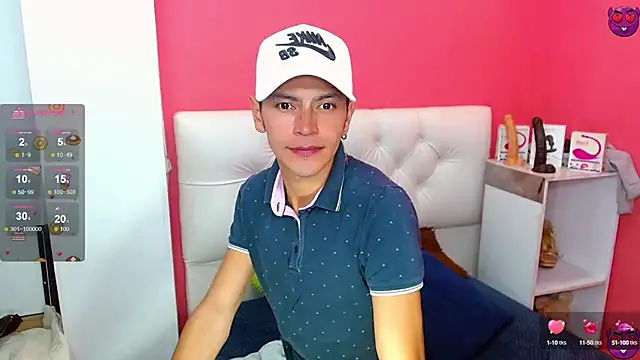 Snapshot of _snopyy_ chatting on February 19, 8:31 pm  snopyy  online show from February 19, 8:31 pm