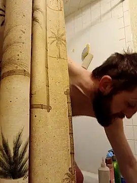 Snapshot of otterlover123 chatting on February 12, 8:40 pm otterlover123 online show from February 12, 8:40 pm