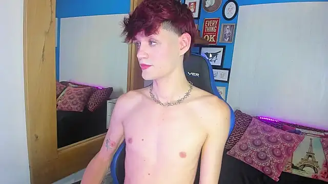 VladHellsing4 online show from January 1, 3:57 pm