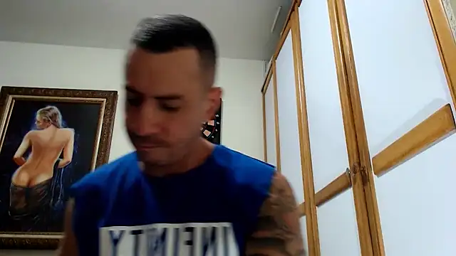 Snapshot of nicolay_74 chatting on October 1, 12:47 am nicolay 74 online show from October 1, 12:47 am