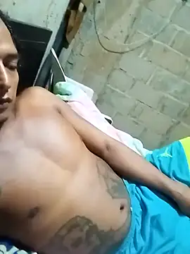 Snapshot of 21cmdegloria chatting on February 23, 4:11 am 21cmdegloria online show from February 23, 4:11 am