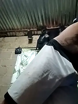 Snapshot of 21cmdegloria chatting on February 5, 5:20 am 21cmdegloria online show from February 5, 5:20 am