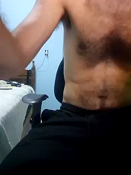 Snapshot of Zeus_Secret chatting on December 23, 2:02 am Zeus Secret online show from December 23, 2:02 am