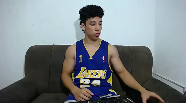 ethan noir online show from February 8, 11:13 pm