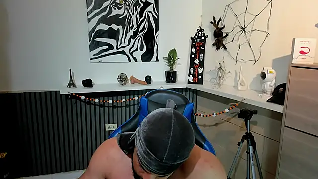 Daemon21 online show from October 21, 2:58 am