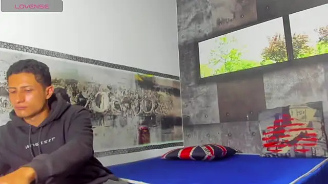 pepe joness online show from December 20, 11:54 am