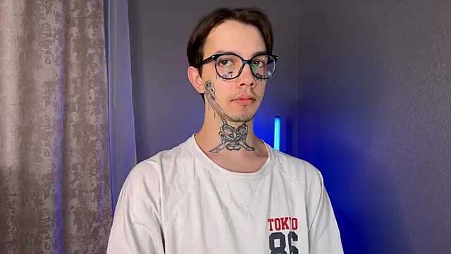 anahori  simon online show from January 22, 6:10 am