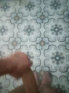 Snapshot of Sexy-lord chatting on February 13, 9:06 pm Sexy-lord online show from February 13, 9:06 pm