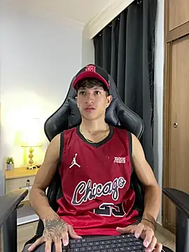  CamiloBass online show from March 12, 1:35 am