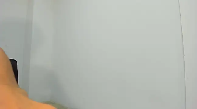 kylehugedick online show from December 3, 8:06 pm