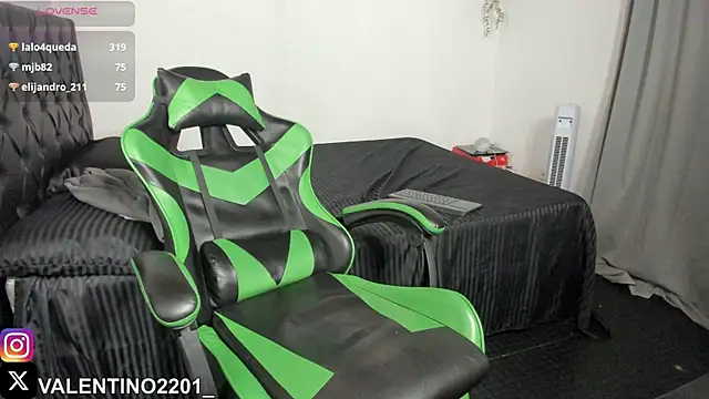 Valentino Xander online show from September 19, 1:39 am