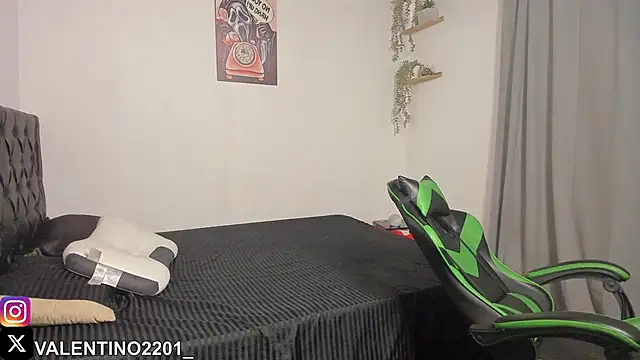 Valentino Xander online show from September 18, 1:29 am