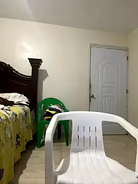 Snapshot of anubi0880 chatting on December 2, 10:10 pm anubi0880 online show from December 2, 10:10 pm