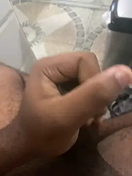 Snapshot of anubi0880 chatting on December 13, 12:50 pm anubi0880 online show from December 13, 12:50 pm