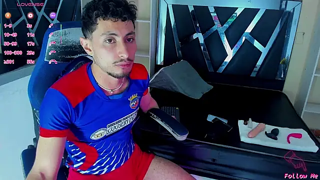 Piggy Eddy online show from September 23, 5:29 am