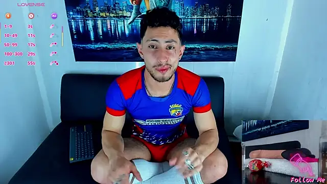 Piggy Eddy online show from September 8, 9:03 pm