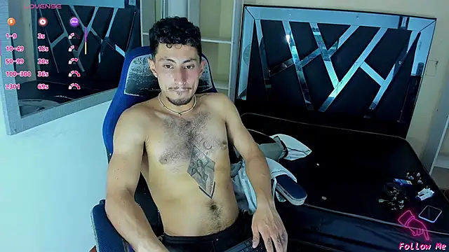 Piggy Eddy online show from September 22, 3:39 am