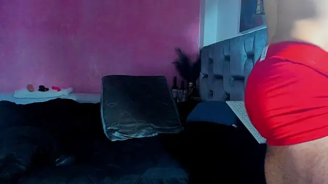 Piggy Eddy online show from March 19, 2:37 am