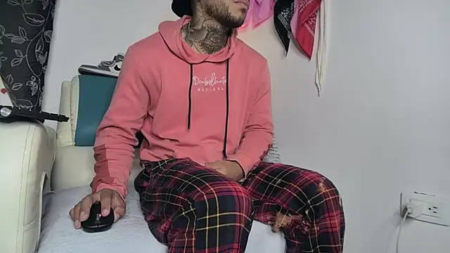 Leenar Key online show from February 19, 10:12 am