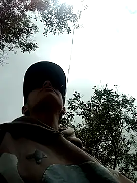 Snapshot of Cuervo_maniaco chatting on February 14, 3:36 pm Cuervo maniaco online show from February 14, 3:36 pm