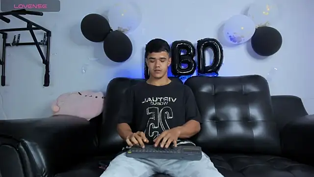 Rob saenz  online show from February 17, 1:10 pm