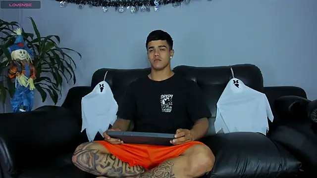 Rob saenz  online show from October 16, 4:04 pm