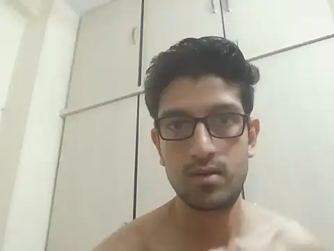 Snapshot of arjun_077 chatting on September 24, 6:06 pm arjun 077 online show from September 24, 6:06 pm