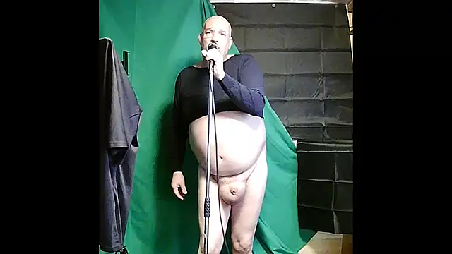 Snapshot of ShamelessMan chatting on September 26, 3:43 pm ShamelessMan online show from September 26, 3:43 pm