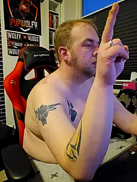 PupW0lfy online show from February 6, 4:36 pm