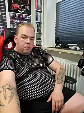 PupW0lfy online show from December 2, 3:12 pm