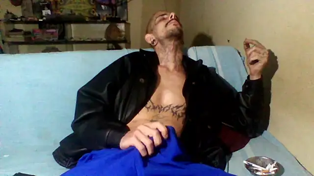 sellvageria online show from November 18, 11:15 pm