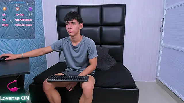 LittleParker online show from December 14, 2:31 pm