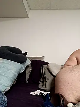 whyteguy410 online show from April 25, 7:55 pm