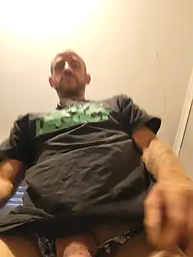 Snapshot of 5g4ever chatting on March 17, 8:40 pm 5g4ever online show from March 17, 8:40 pm