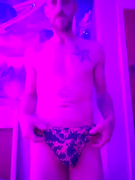 Snapshot of 5g4ever chatting on January 10, 2:45 pm 5g4ever online show from January 10, 2:45 pm