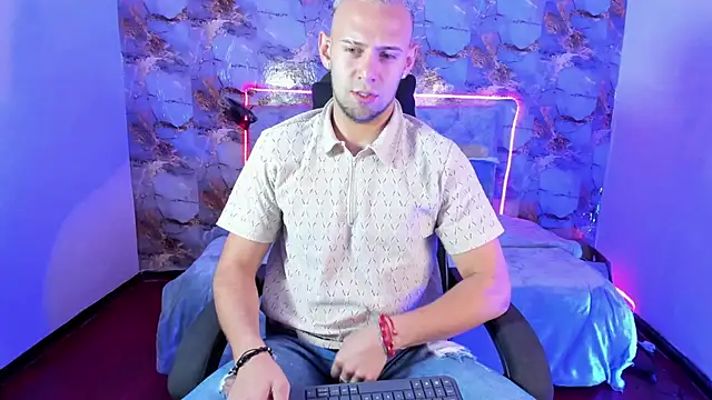 Damon Bakert online show from June 16, 1:24 pm